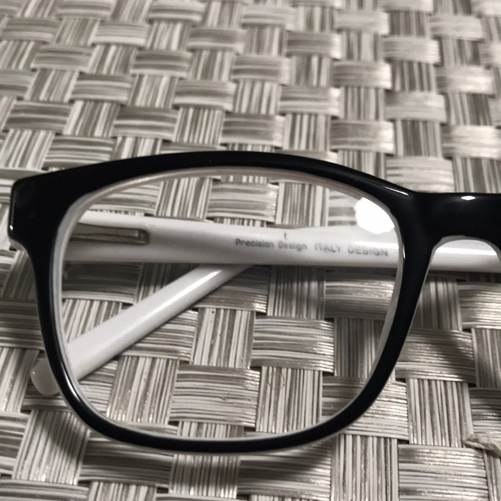 Precision Design Frame - Picture 3 of 8